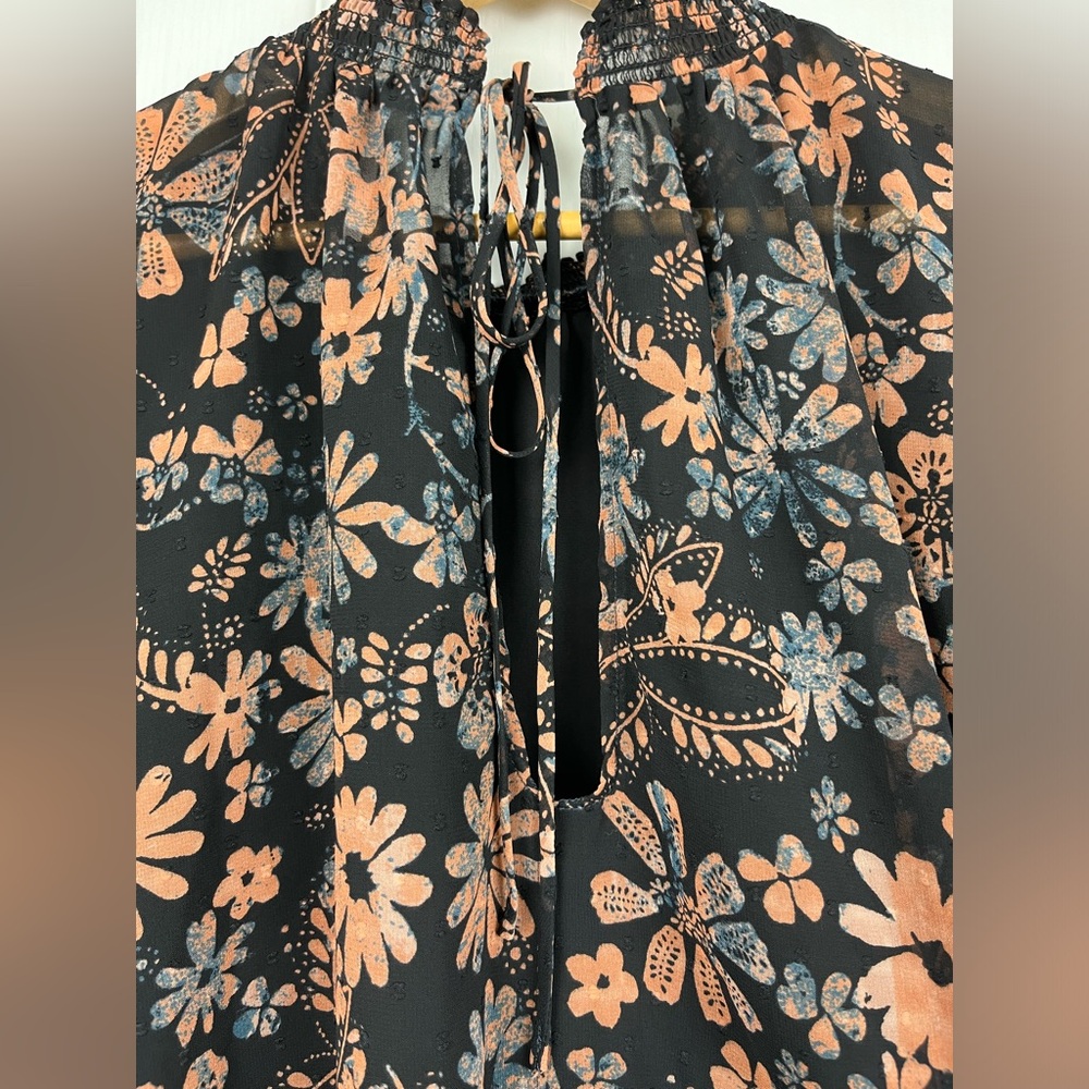 Free People Clarissa Top in Midnight Size Small Juliet sleeve, tie back - Picture 7 of 9